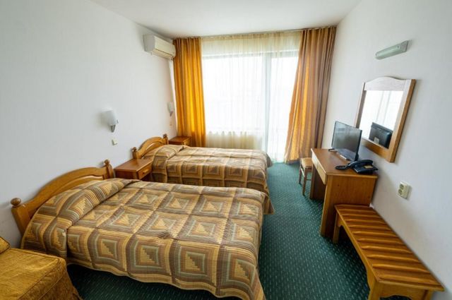 Slavyanski hotel - standard twin room