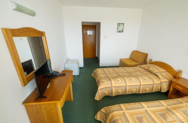 Slavyanski hotel - standard twin room