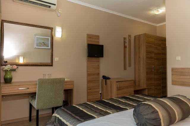 Regatta hotel  - single room